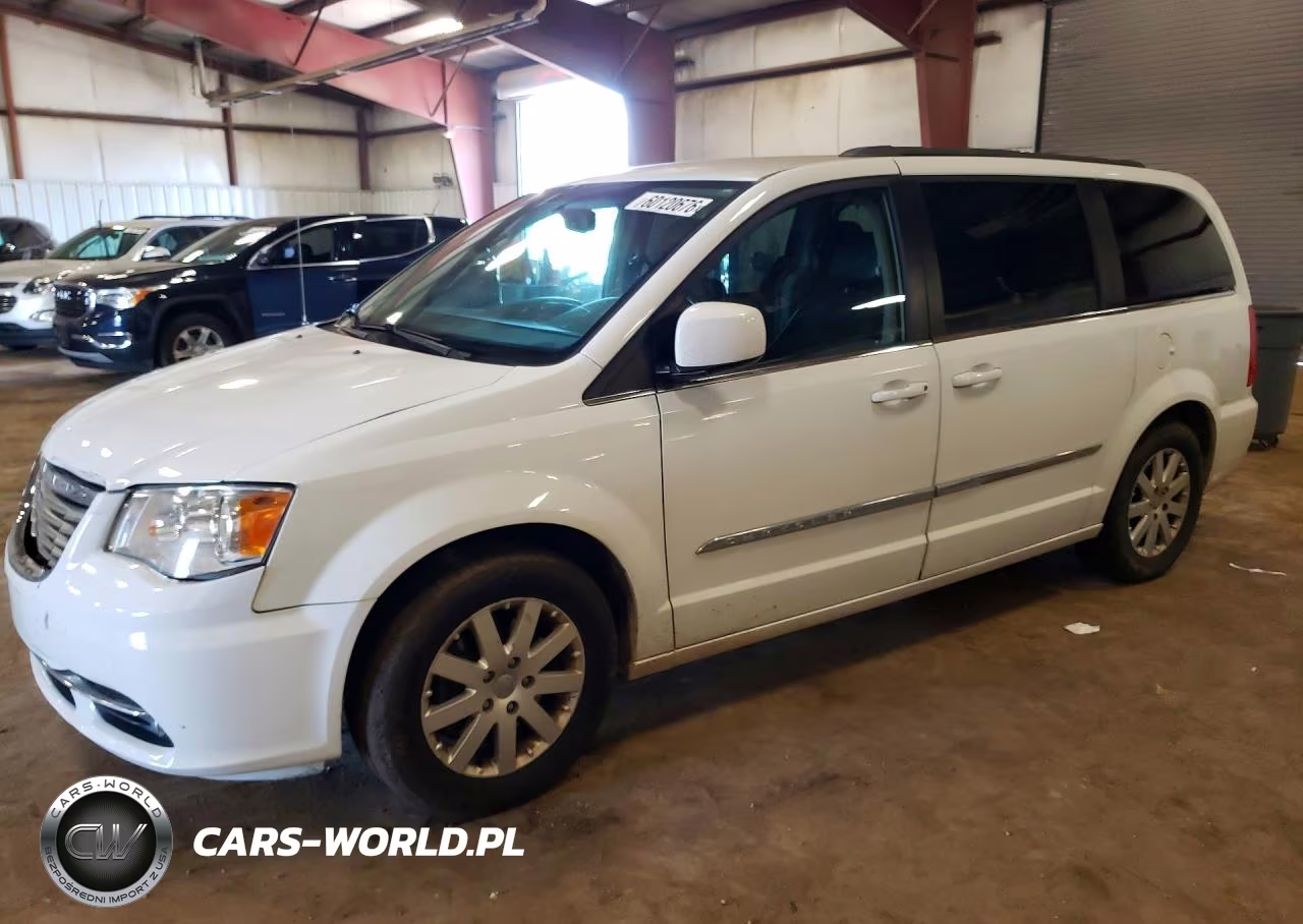 2016 Chrysler Town & Country Touring – zdjęcie 1 z 13