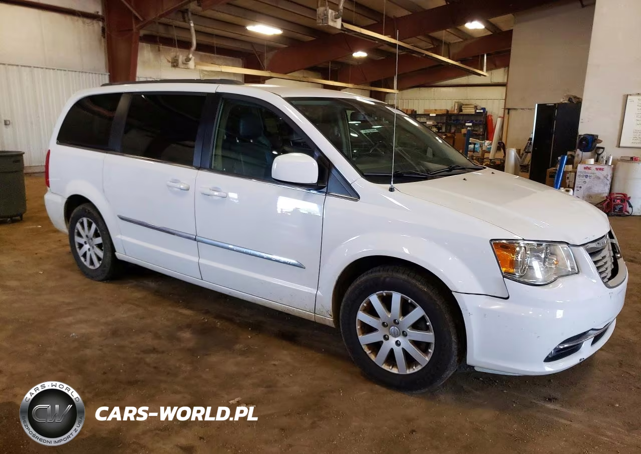 2016 Chrysler Town & Country Touring VIN:2C4RC1BG1GR240527 - 4