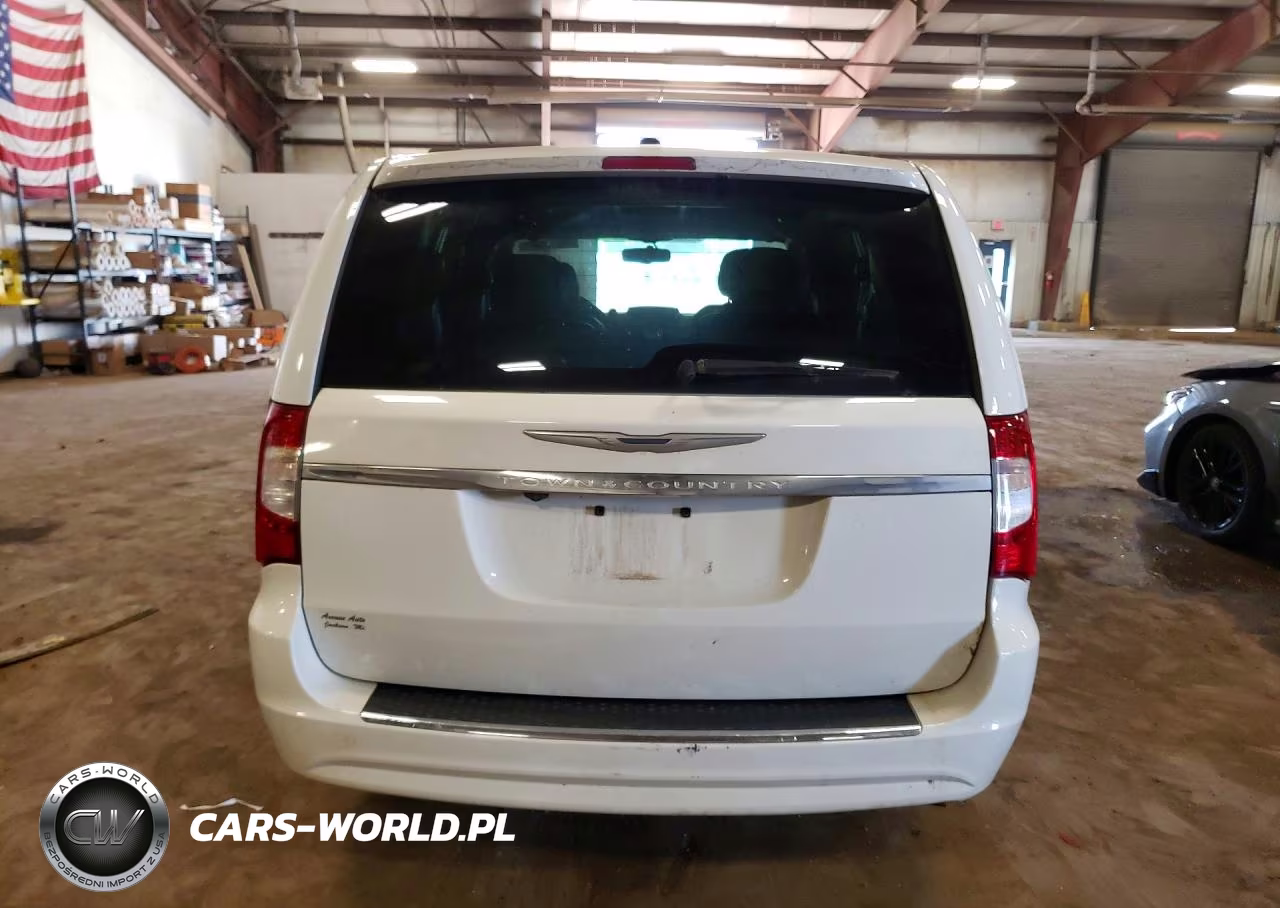 2016 Chrysler Town & Country Touring VIN:2C4RC1BG1GR240527 - 6