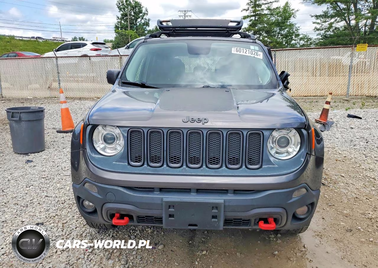 2017 Jeep Renegade Trailhawk VIN:ZACCJBCB9HPG57971 - 5