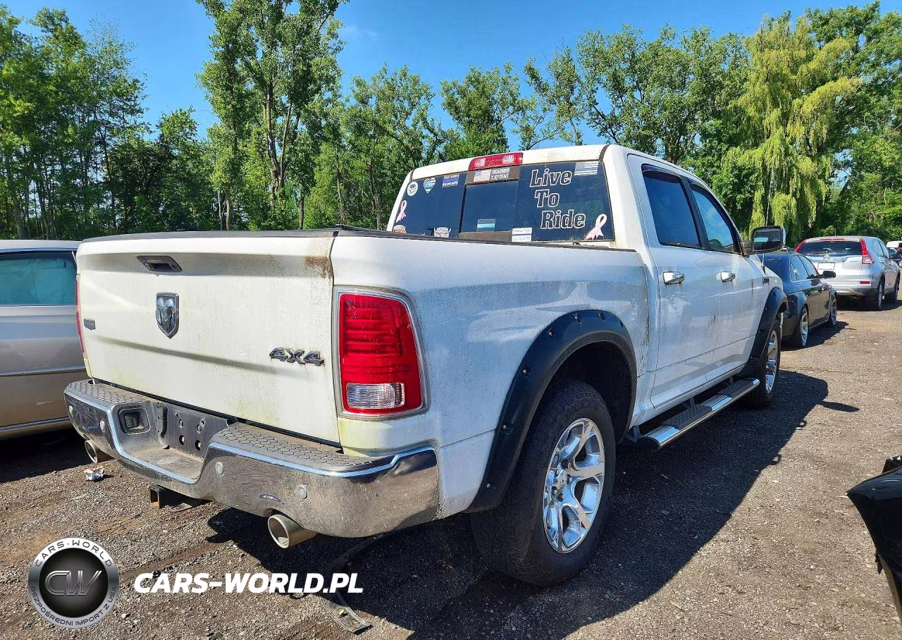2015 Ram 1500 Laramie VIN:1C6RR7NMXFS531616 - 3