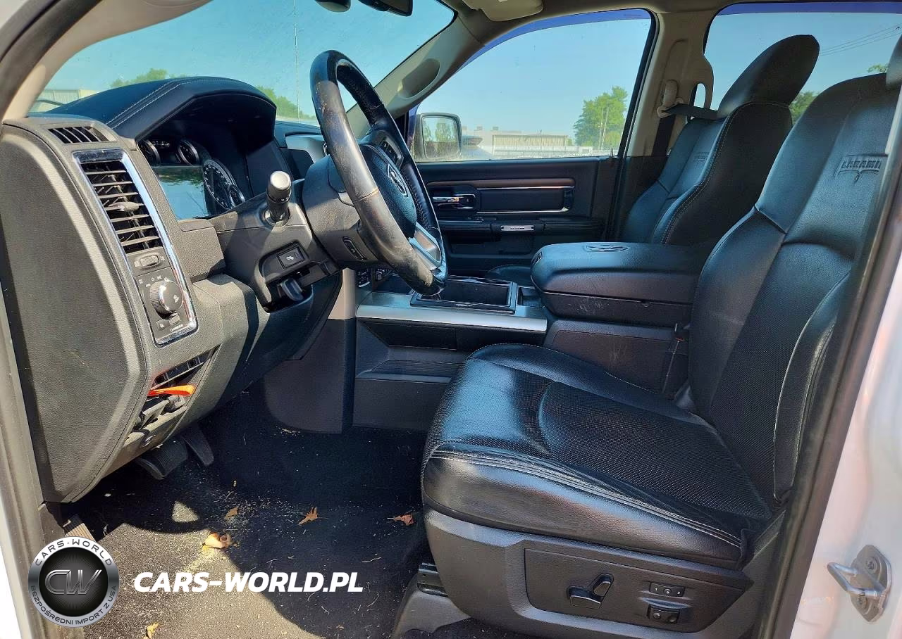 2015 Ram 1500 Laramie VIN:1C6RR7NMXFS531616 - 7