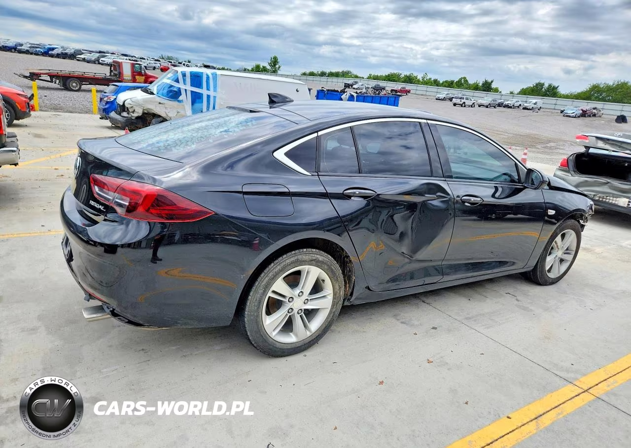 2018 Buick Regal Preferred VIN:W04GL6SX6J1133953 - 3