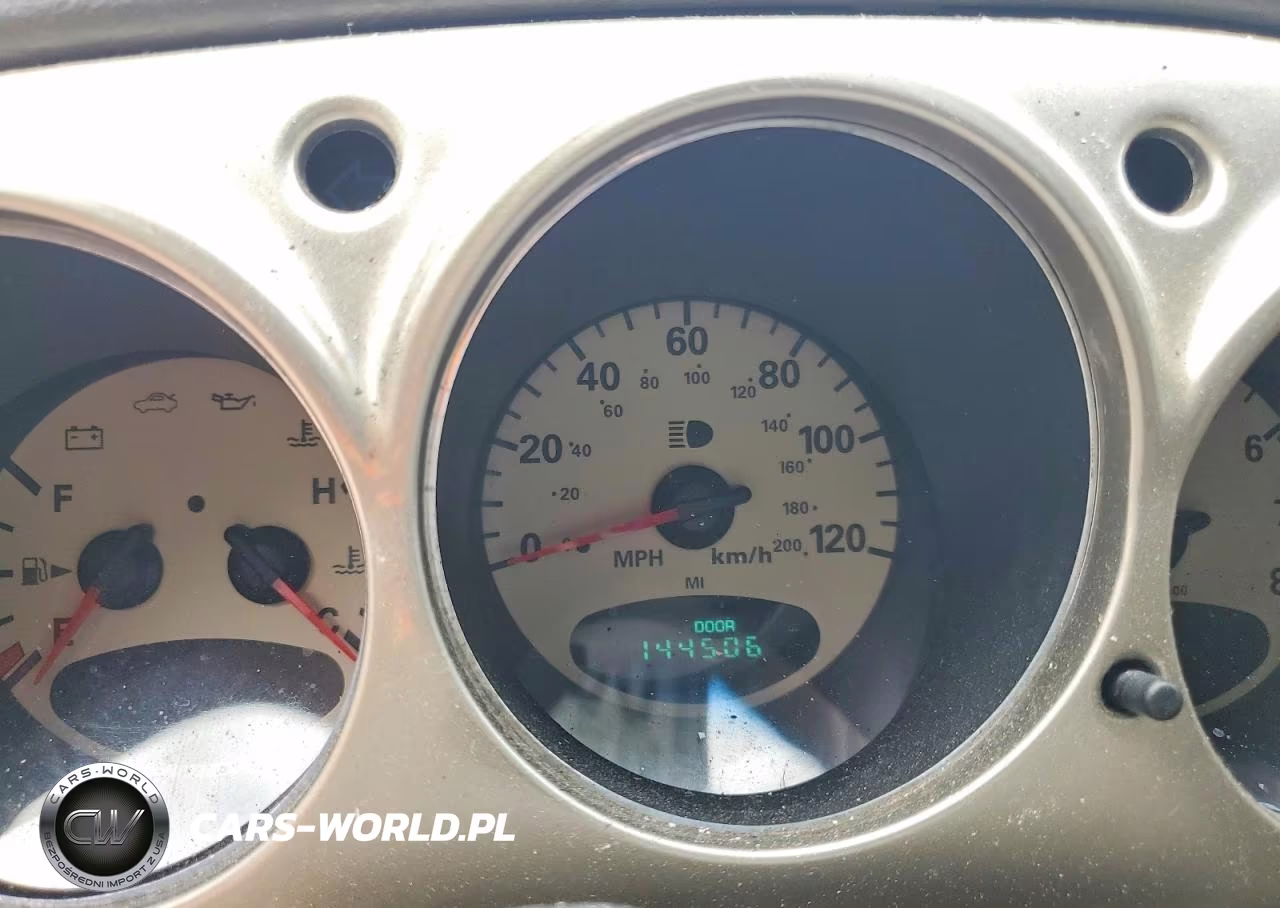 2002 Chrysler Pt Cruiser Limited VIN:3C8FY68B02T226619 - 9