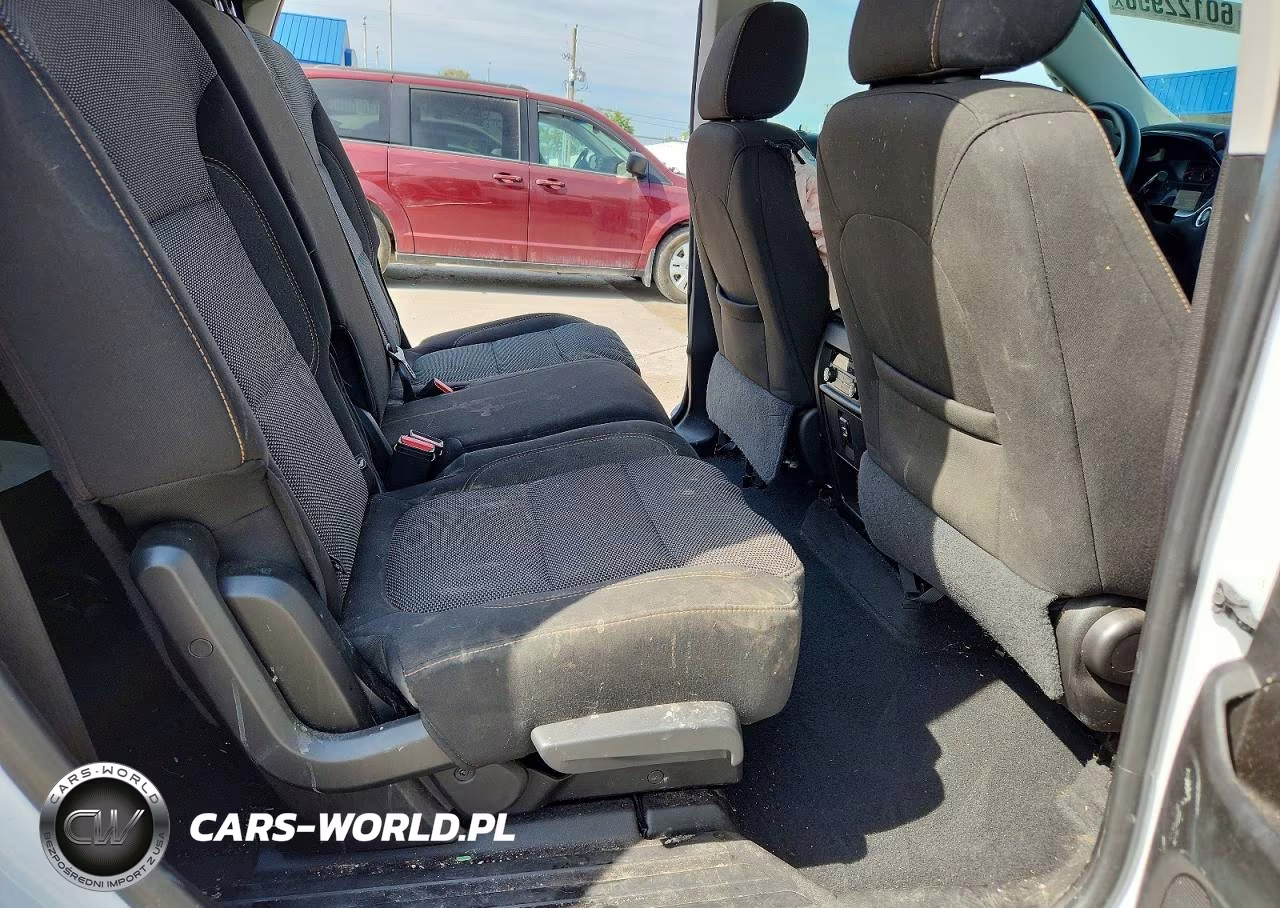 2018 Chevrolet Traverse Ls VIN:1GNEVFKW2JJ201638 - 11