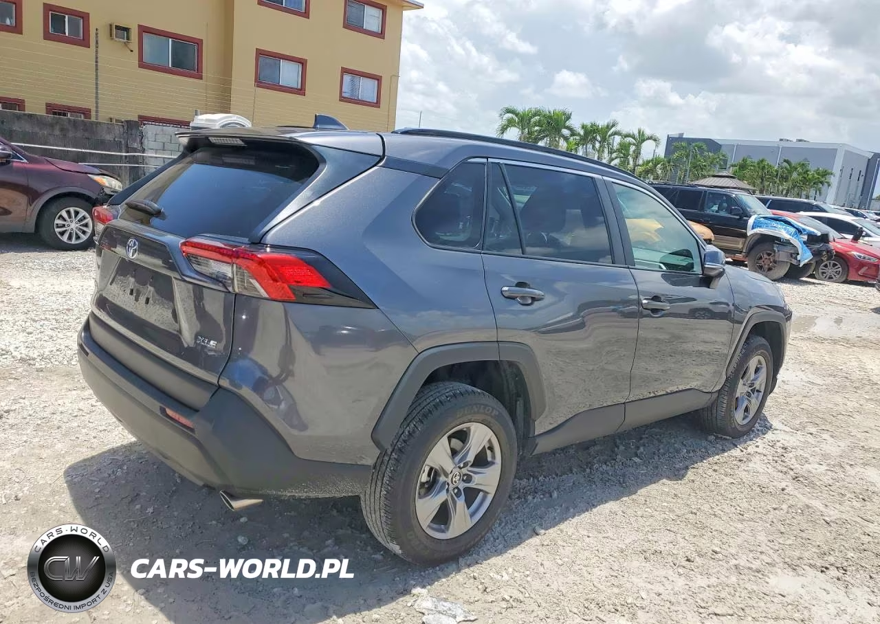 2025 Toyota Rav4 Xle VIN:2T3W1RFV8SC334033 - 3