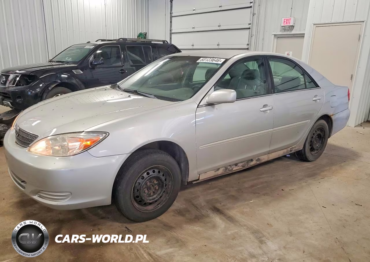 2004 Toyota Camry Le