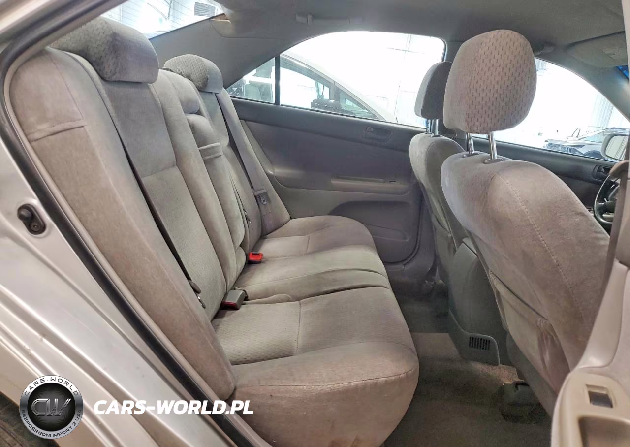 2004 Toyota Camry Le VIN:4T1BE32K64U360779 - 10