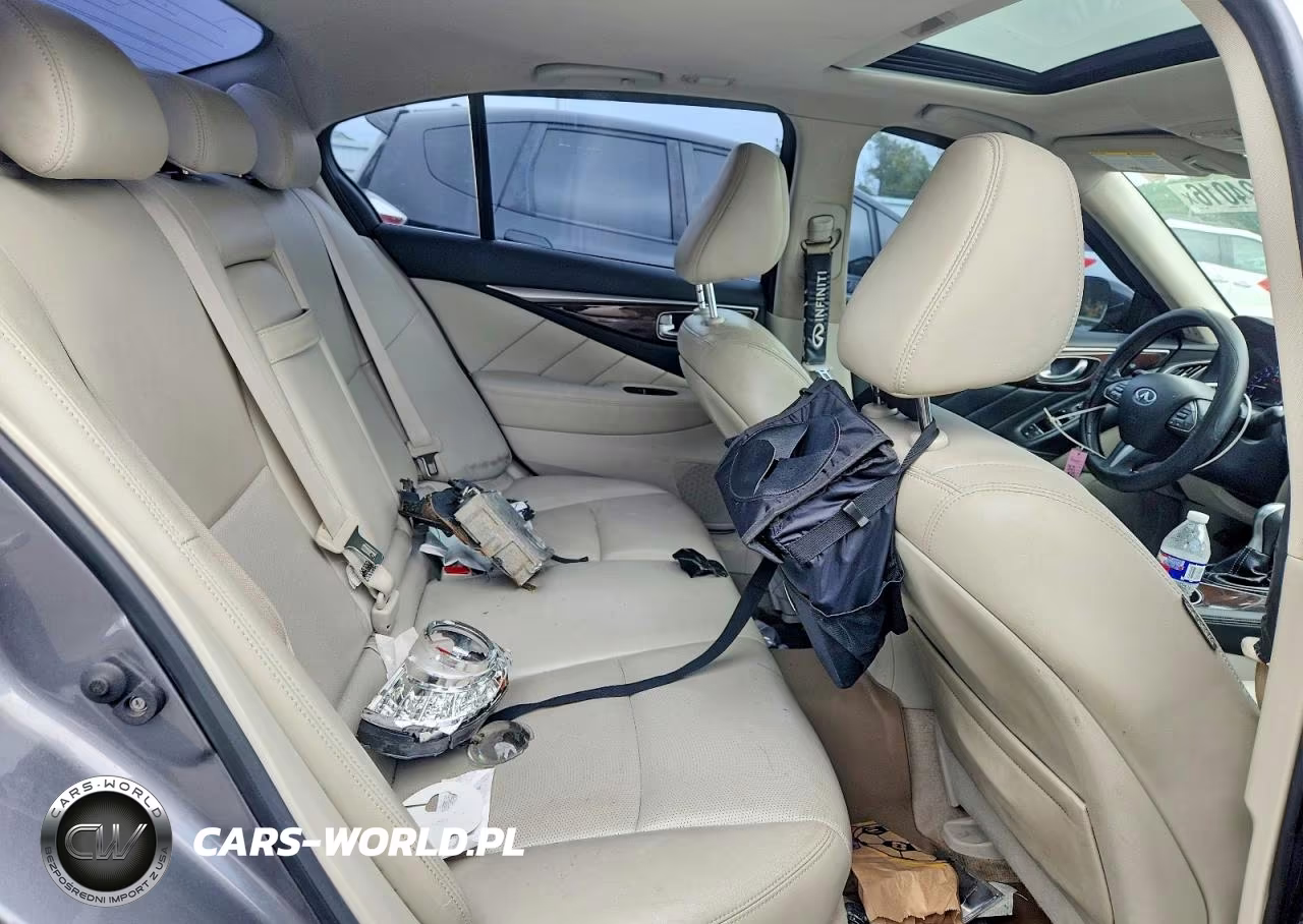 2015 Infiniti Q50 Premium VIN:JN1BV7AR3FM423272 - 10