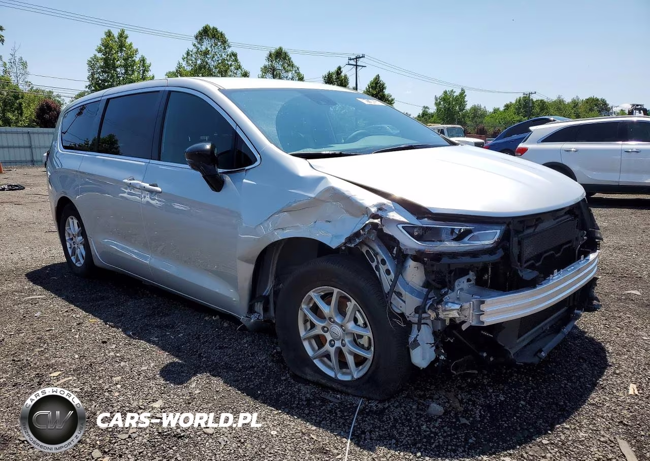 2026 Chrysler Pacifica Select VIN:2C4RC1BG2TR246461 - 4