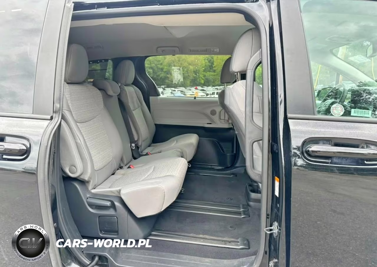 2026 Toyota Sienna Le VIN:5TDKRKEC9TS298188 - 6