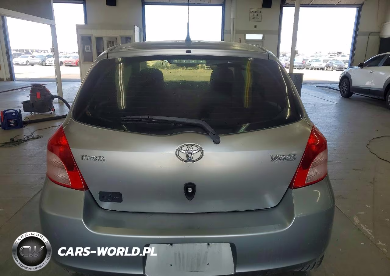 2007 Toyota Yaris Base VIN:JTDJT923075112432 - 6