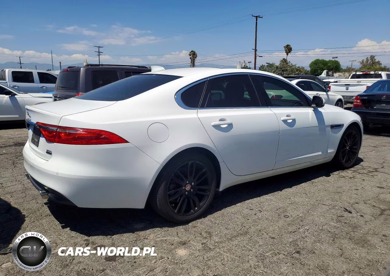 2017 Jaguar Xf Prestige VIN:SAJBK4BV6HCY28598 - 3
