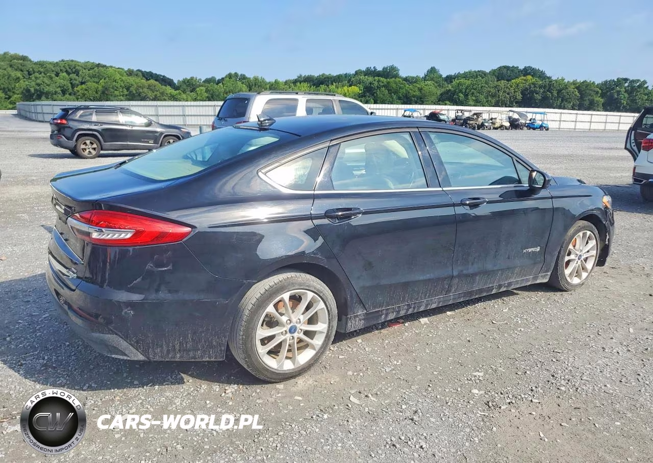 2019 Ford Fusion Se VIN:3FA6P0LU6KR269116 - 3