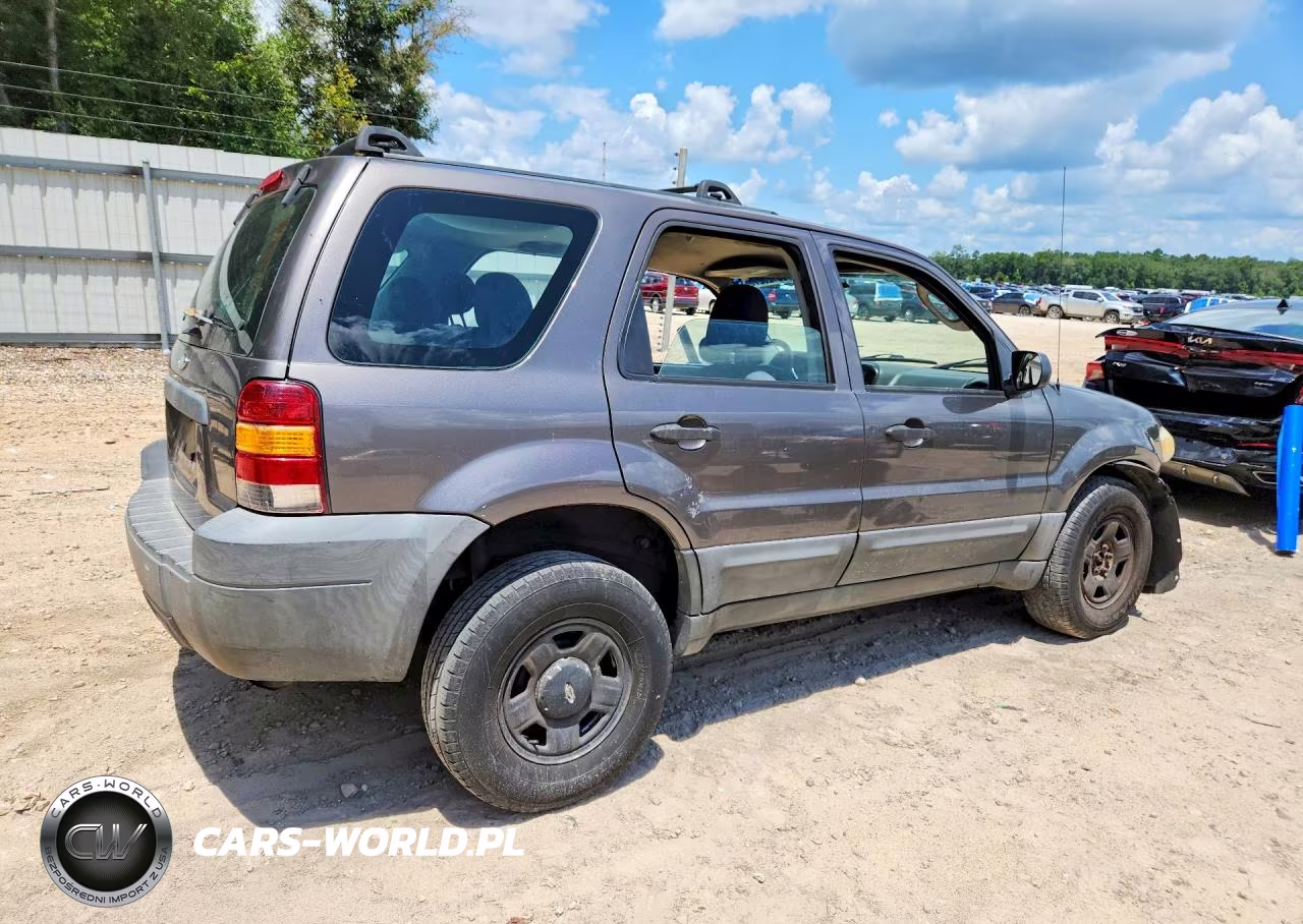 2005 Ford Escape Xls VIN:1FMYU02Z85KB49315 - 3