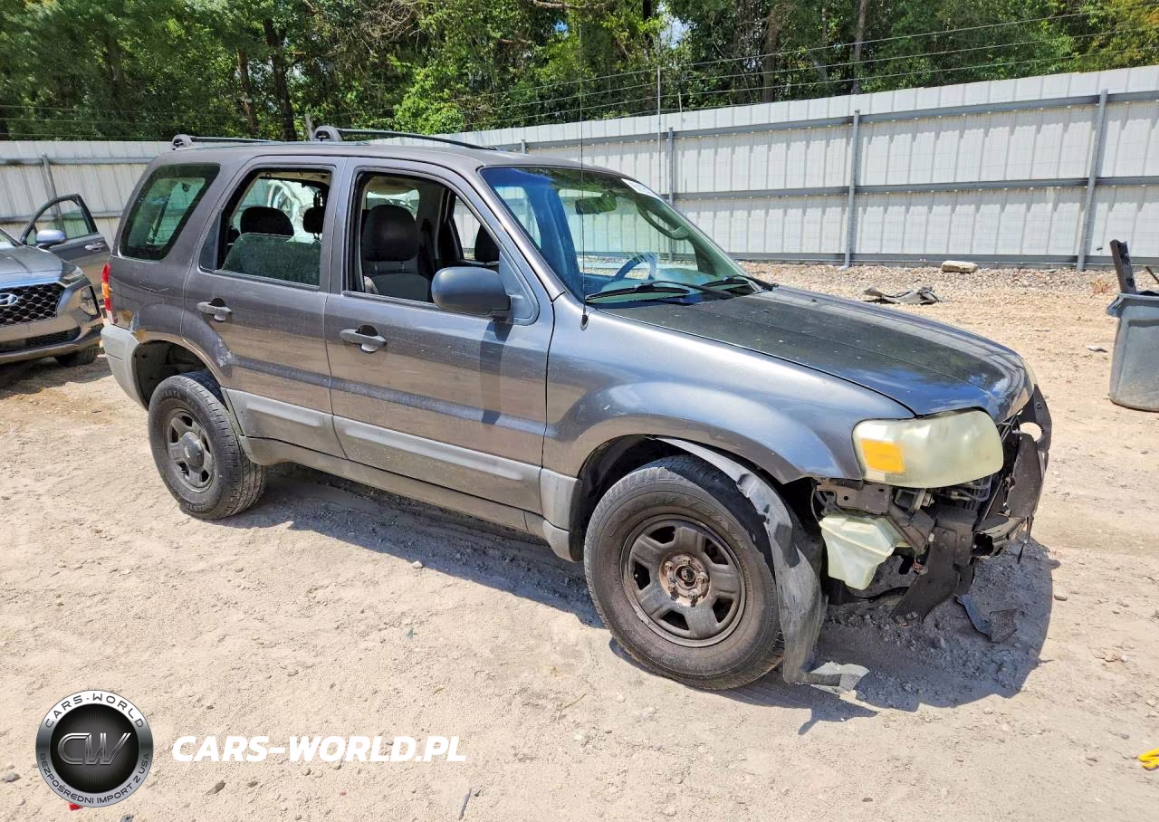 2005 Ford Escape Xls VIN:1FMYU02Z85KB49315 - 4