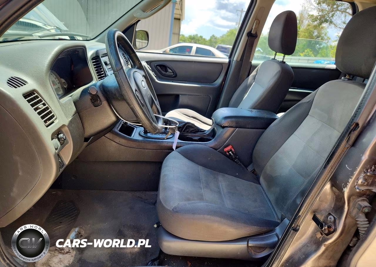 2005 Ford Escape Xls VIN:1FMYU02Z85KB49315 - 7