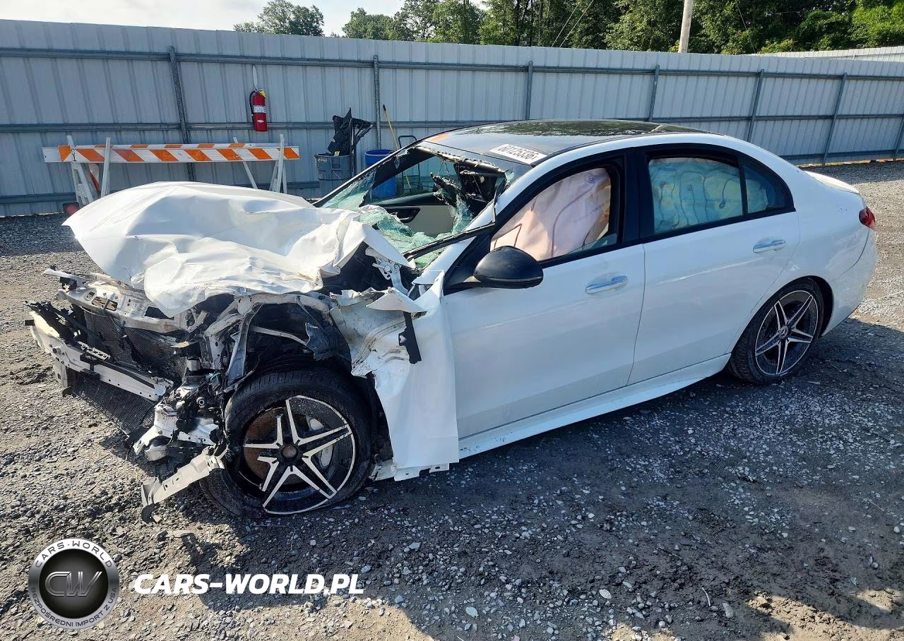 2023 Mercedes-Benz C 300 4Matic – zdjęcie 1 z 12