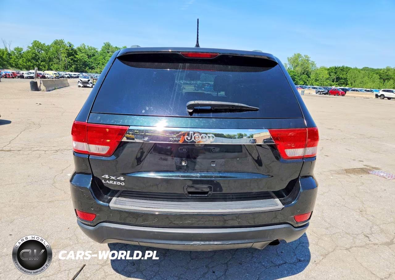 2013 Jeep Grand Cherokee Laredo VIN:1C4RJFAG0DC640555 - 6