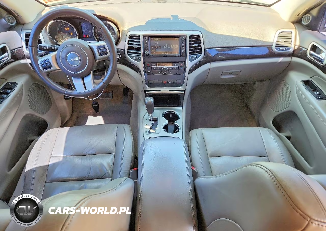 2013 Jeep Grand Cherokee Laredo VIN:1C4RJFAG0DC640555 - 8
