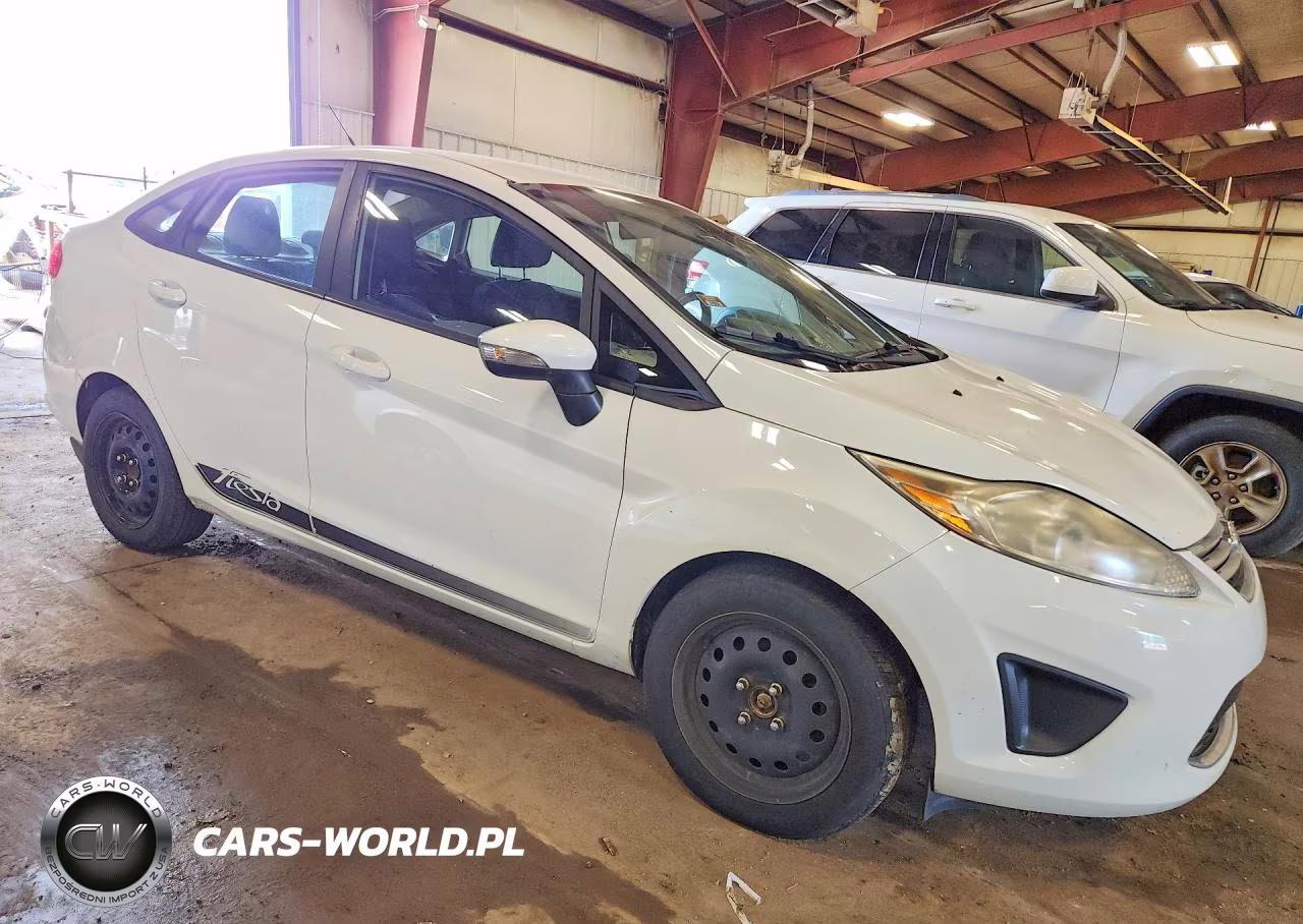 2013 Ford Fiesta Se VIN:3FADP4BJ6DM224991 - 4