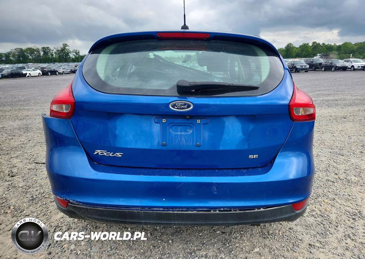 2018 Ford Focus Se VIN:1FADP3K24JL276975 - 6