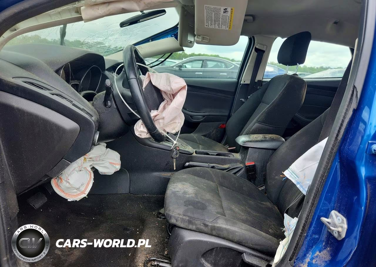 2018 Ford Focus Se VIN:1FADP3K24JL276975 - 7