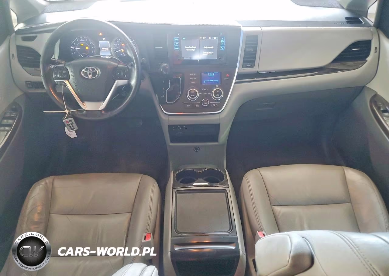 2017 Toyota Sienna Xle 7-Passenger VIN:5TDDZ3DC2HS173332 - 8