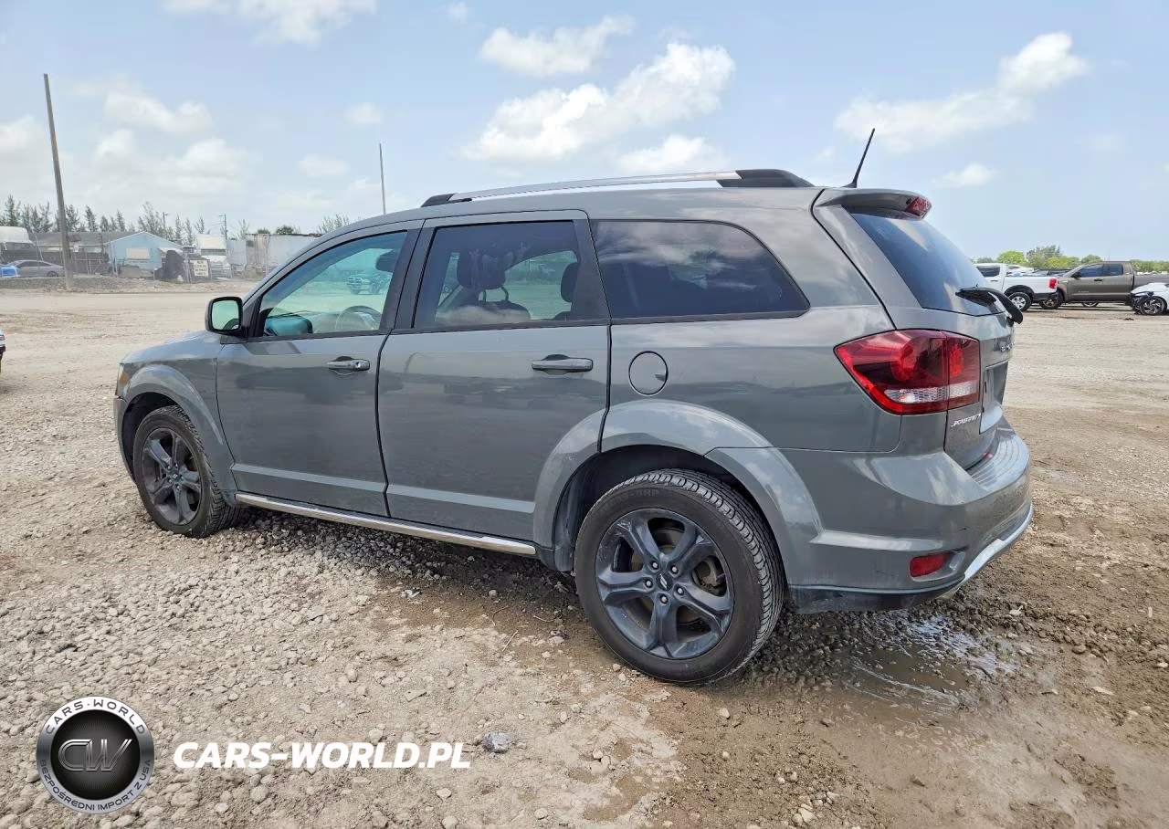 2019 Dodge Journey Crossroad VIN:3C4PDCGGXKT857925 - 2