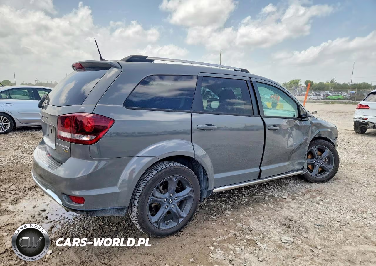 2019 Dodge Journey Crossroad VIN:3C4PDCGGXKT857925 - 3