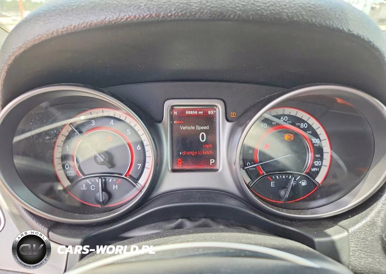 2019 Dodge Journey Crossroad VIN:3C4PDCGGXKT857925 - 9