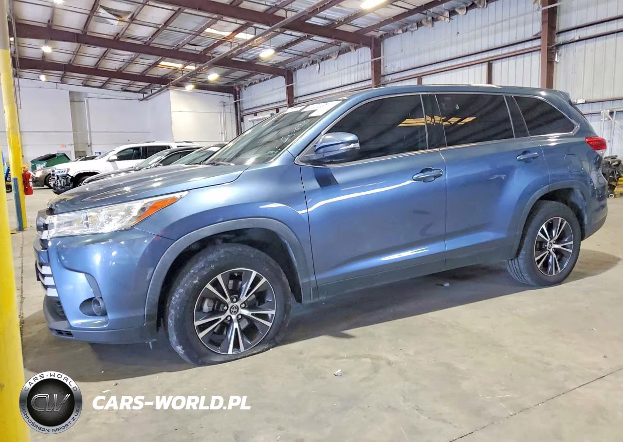 2019 Toyota Highlander Le – zdjęcie 1 z 13