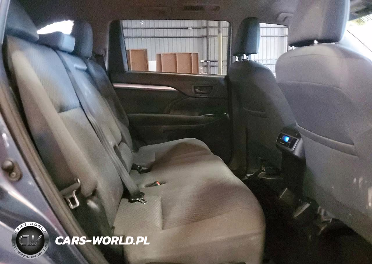 2019 Toyota Highlander Le VIN:5TDZZRFH2KS313713 - 11