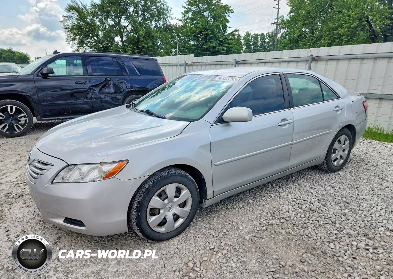 2009 Toyota Camry Le – zdjęcie 1 z 12