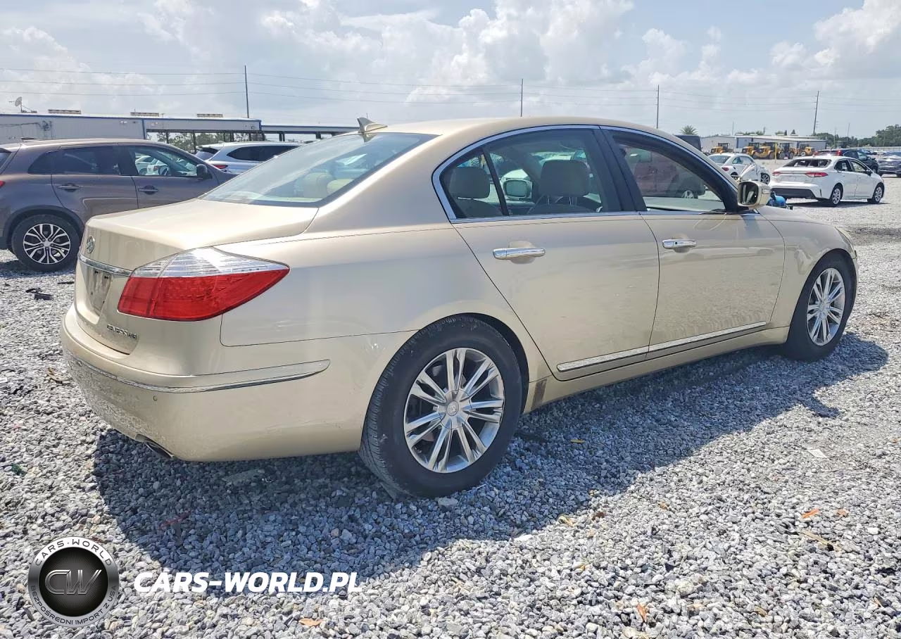 2011 Hyundai Genesis 4.6L VIN:KMHGC4DF7BU119036 - 3