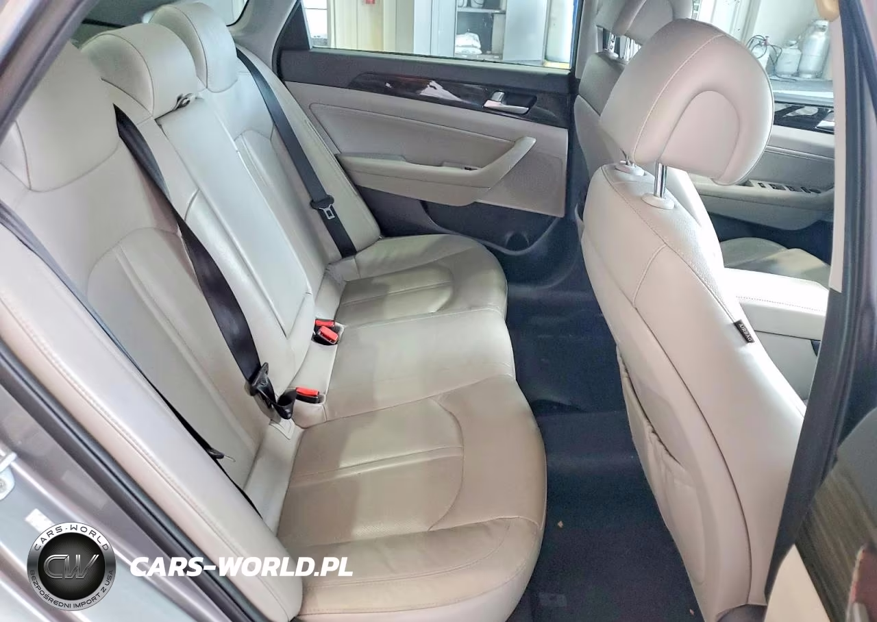 2017 Hyundai Sonata Plug-In Hybrid Limited VIN:KMHE54L28HA059763 - 10
