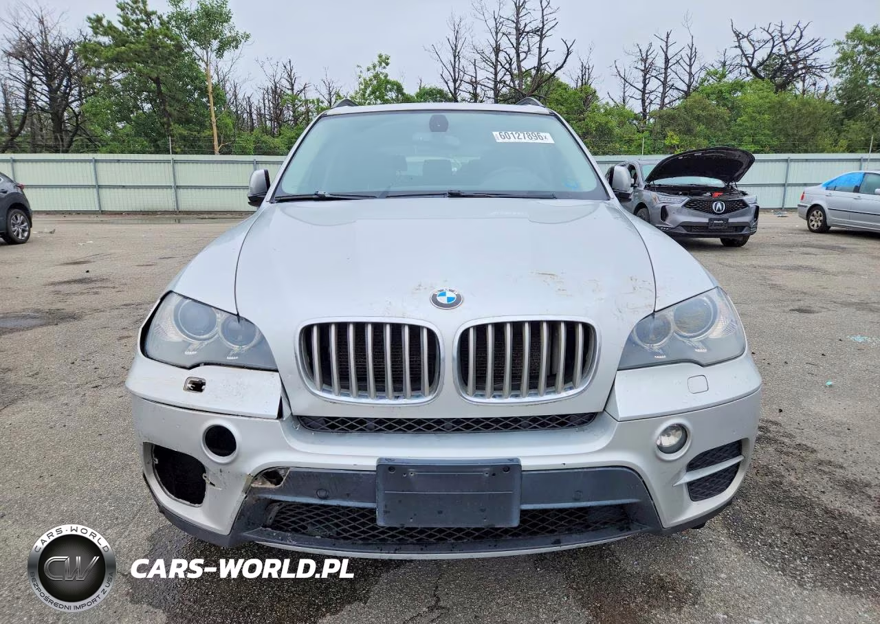 2013 BMW X5 xDrive35I VIN:5UXZV4C52D0E08742 - 5