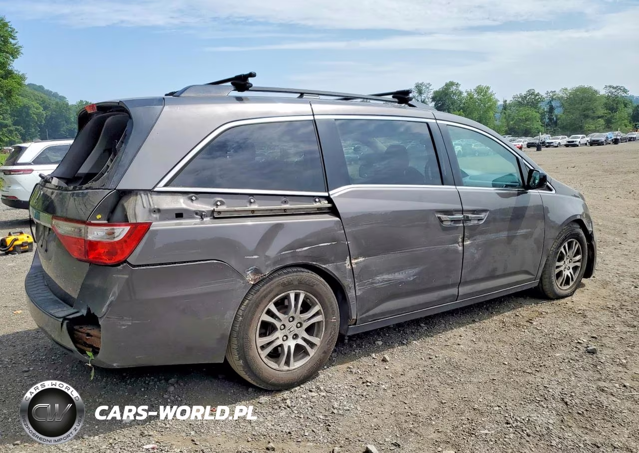 2013 Honda Odyssey Ex VIN:5FNRL5H40DB047894 - 3