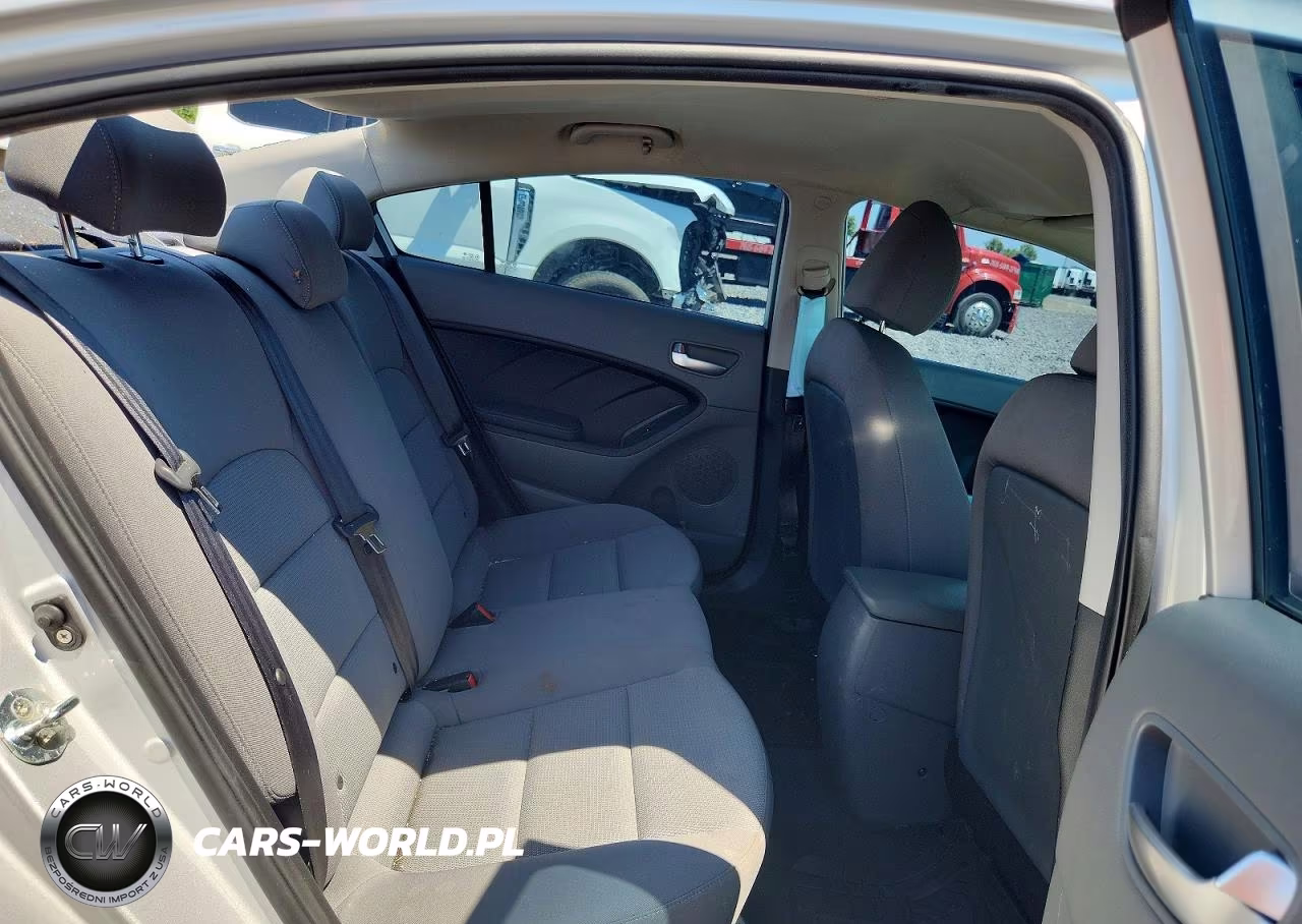 2017 Kia Forte Lx VIN:3KPFK4A77HE153906 - 10