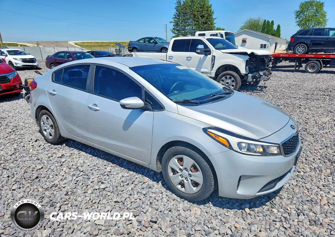 2017 Kia Forte Lx VIN:3KPFK4A77HE153906 - 4