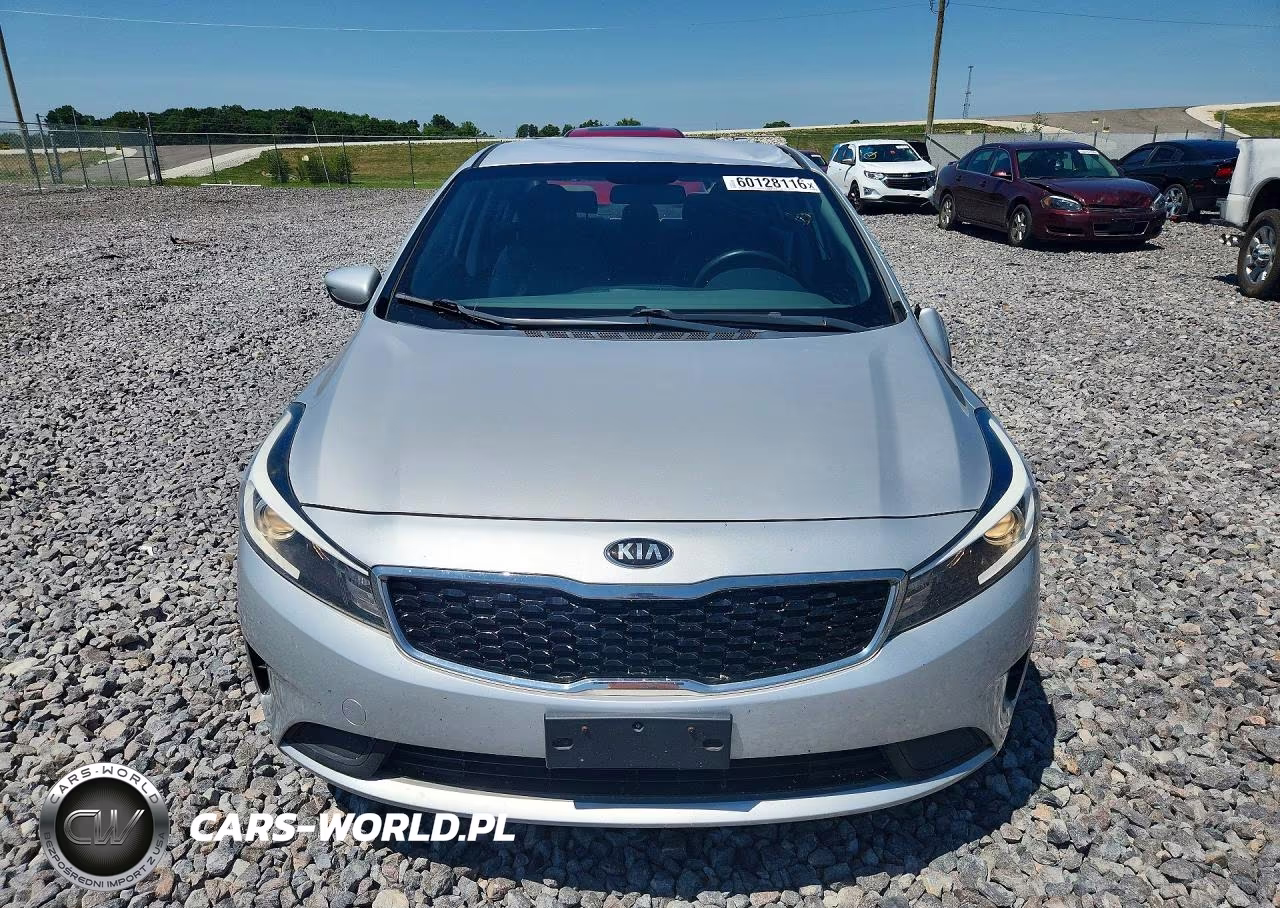 2017 Kia Forte Lx VIN:3KPFK4A77HE153906 - 5