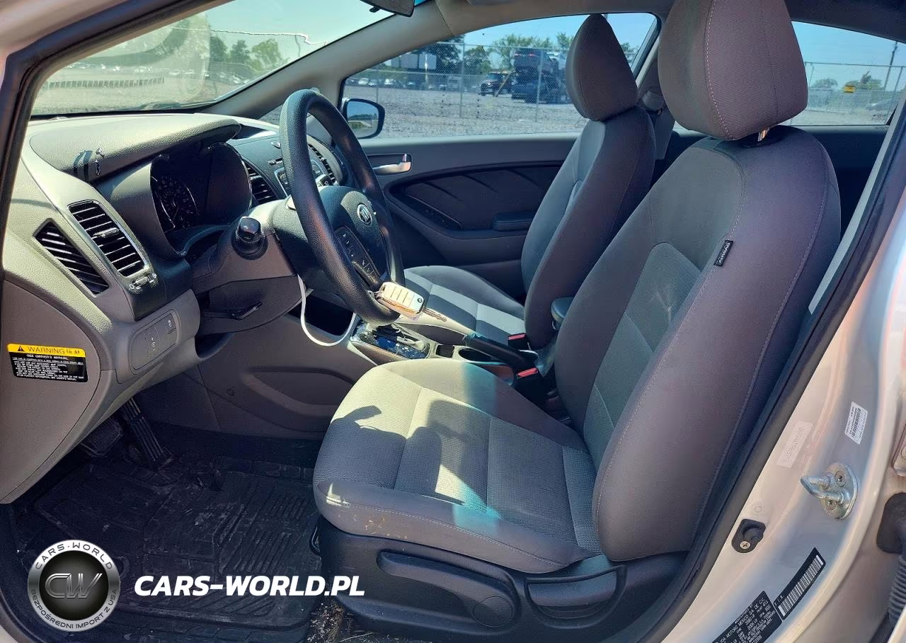 2017 Kia Forte Lx VIN:3KPFK4A77HE153906 - 7