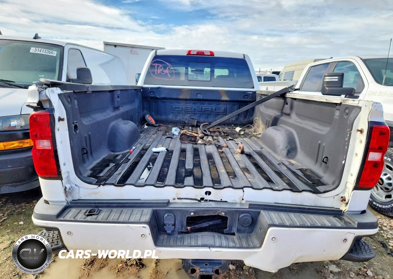 2017 GMC Sierra K3500 Denali VIN:1GT42YEY7HF234332 - 10