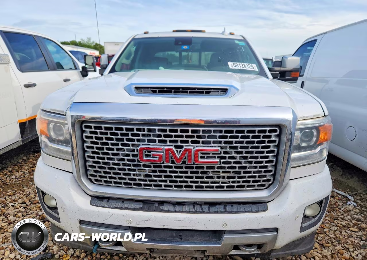 2017 GMC Sierra K3500 Denali VIN:1GT42YEY7HF234332 - 5