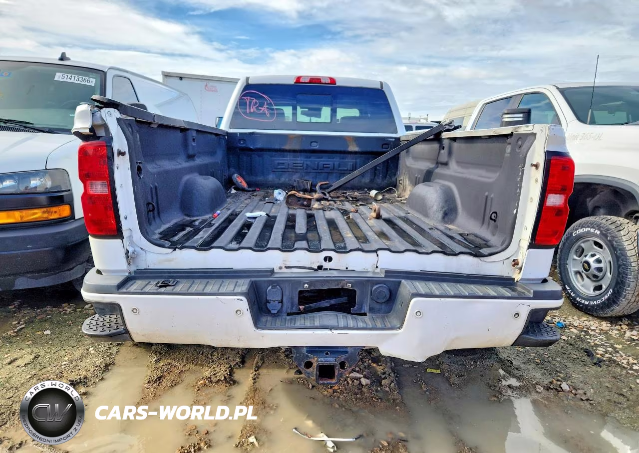 2017 GMC Sierra K3500 Denali VIN:1GT42YEY7HF234332 - 6