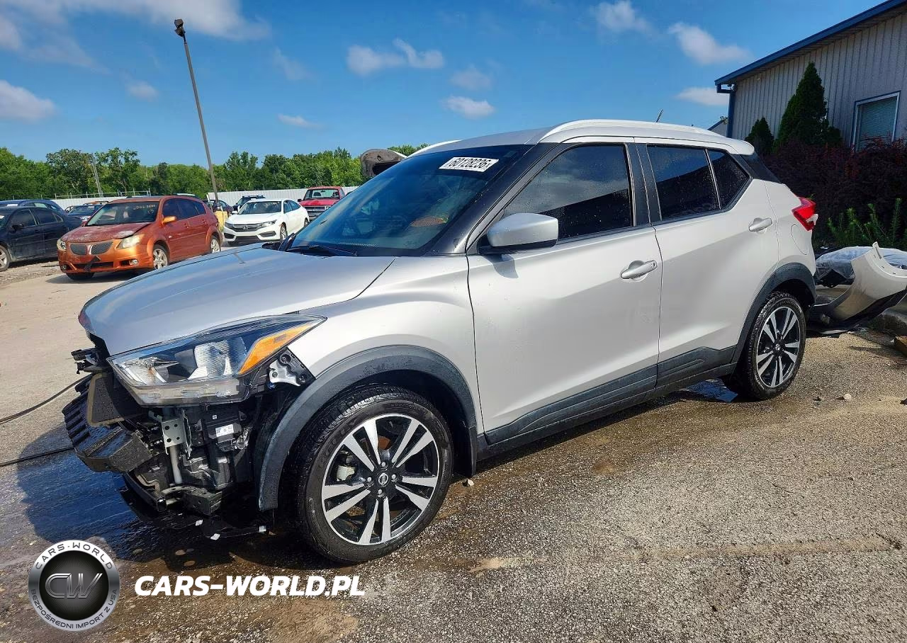 2019 Nissan Kicks Sv VIN:3N1CP5CU7KL520872 - 1