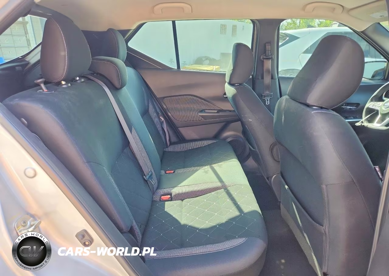 2019 Nissan Kicks Sv VIN:3N1CP5CU7KL520872 - 10