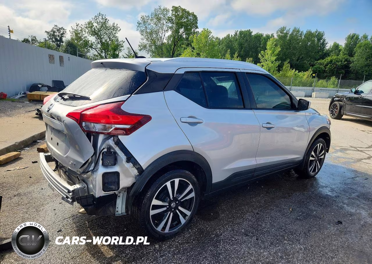 2019 Nissan Kicks Sv VIN:3N1CP5CU7KL520872 - 3