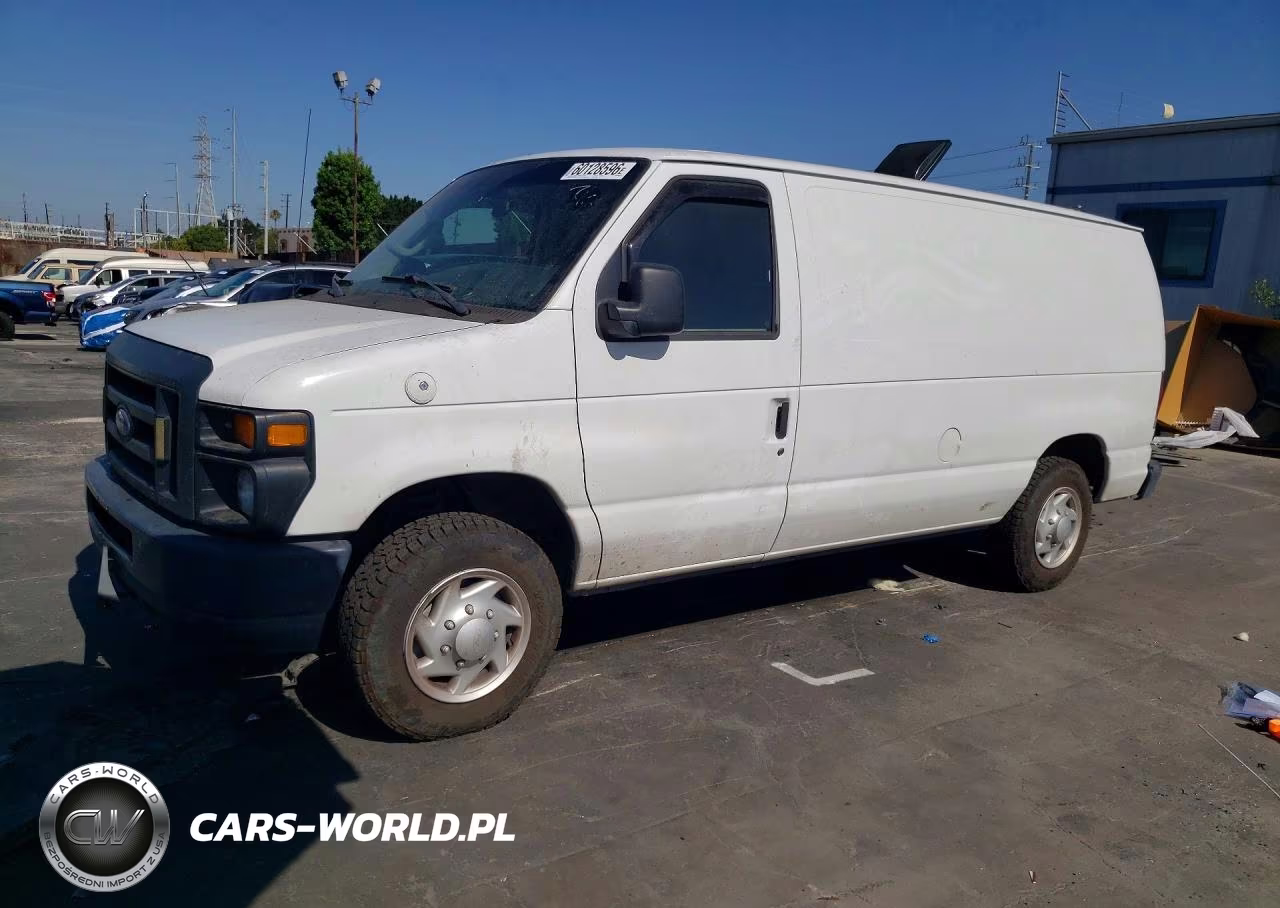 2013 Ford Econoline E150 Van – zdjęcie 1 z 13