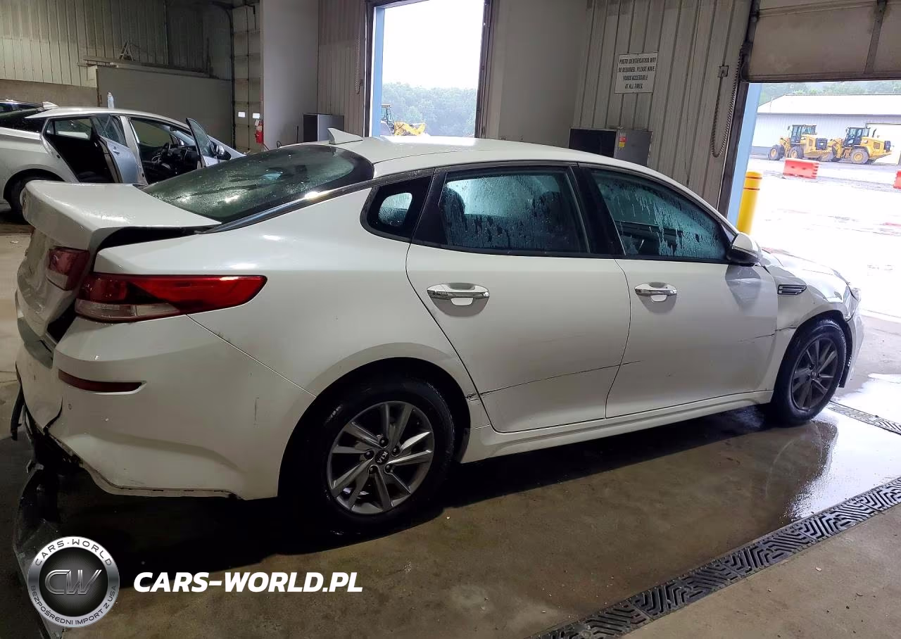 2019 Kia Optima Lx VIN:5XXGT4L3XKG341829 - 3